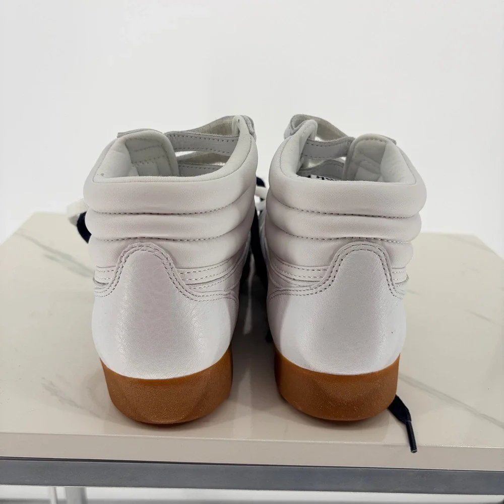 Reebok measurements heel
